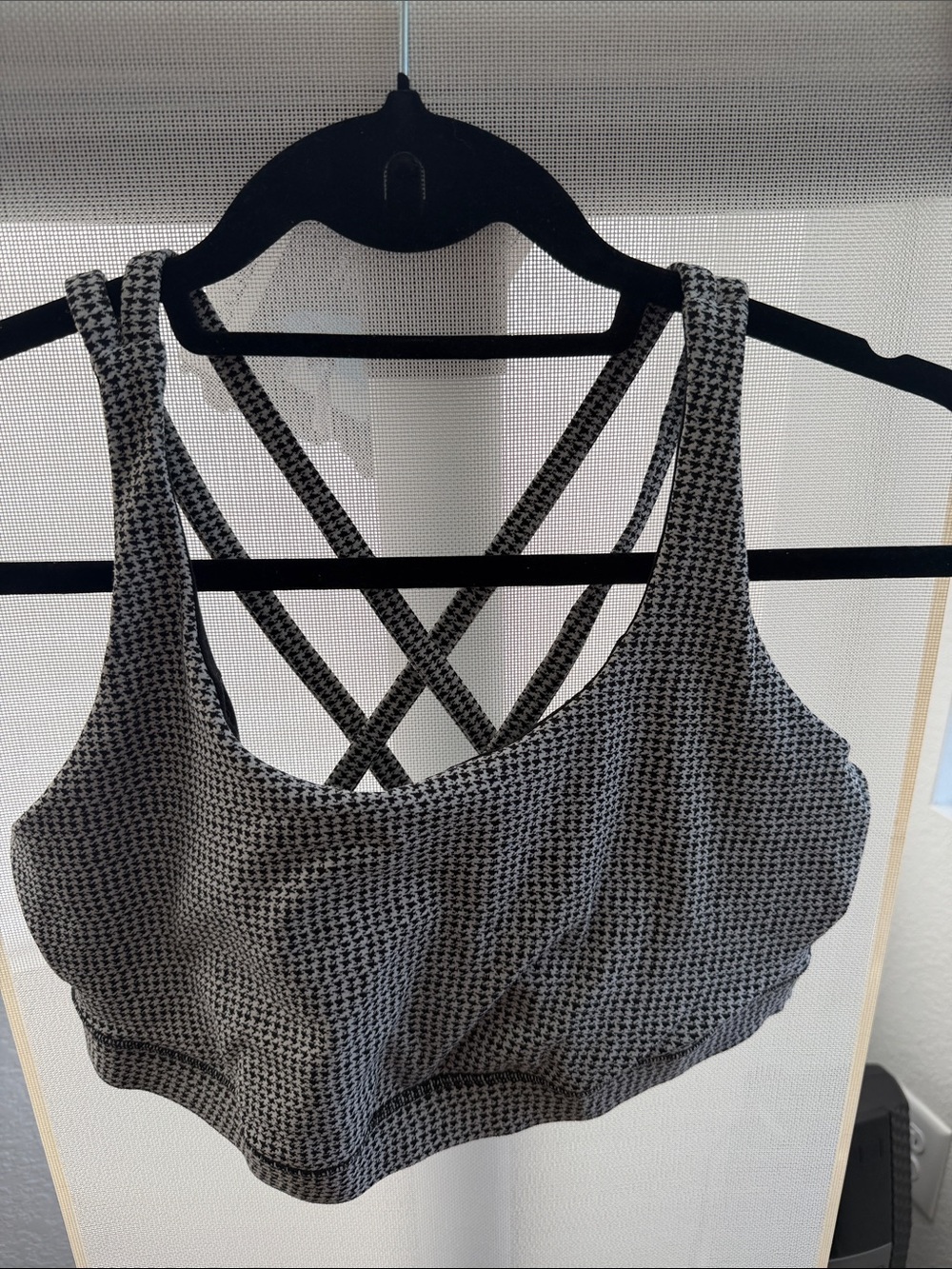 lululemon athletica Black & White Houndstooth Strappy Sports Bra